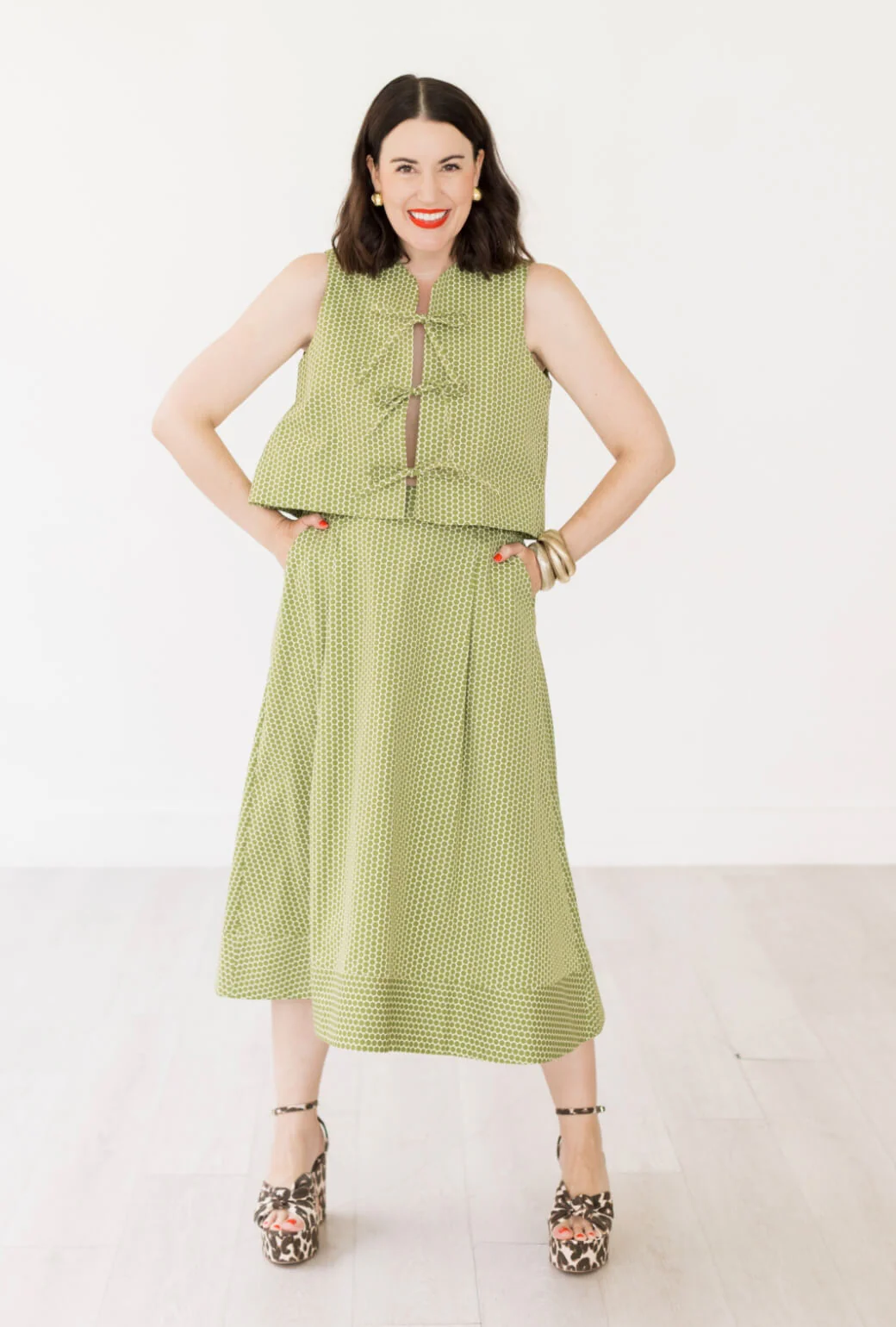 Buru x Val Flat Front MIDI Skirt - Green Polka Dot - Image 4